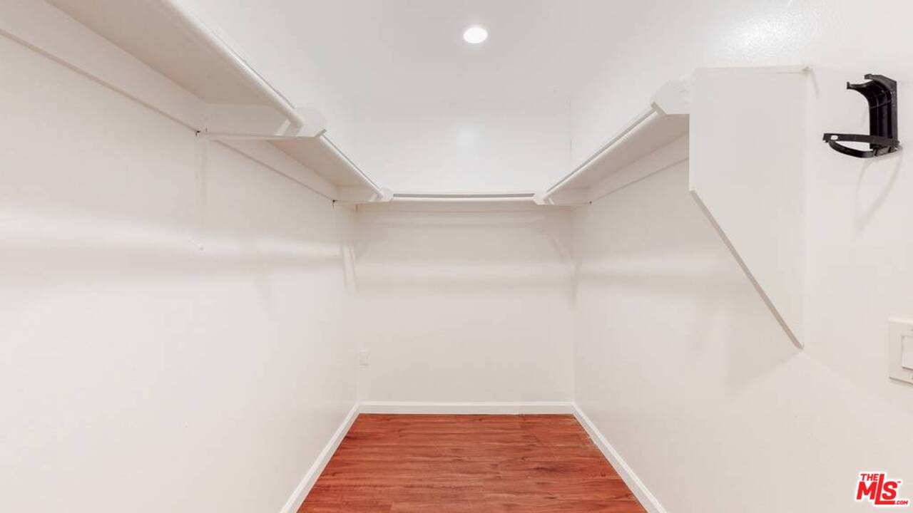 5374 Parkmor Road Calabasas, CA 91302 - Photo 28 of 35 Gallery Image 28