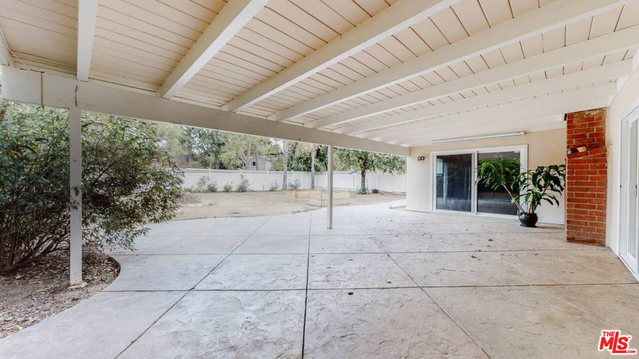 5374 Parkmor Road Calabasas, CA 91302 - Photo 31 of 35 Gallery Image 31
