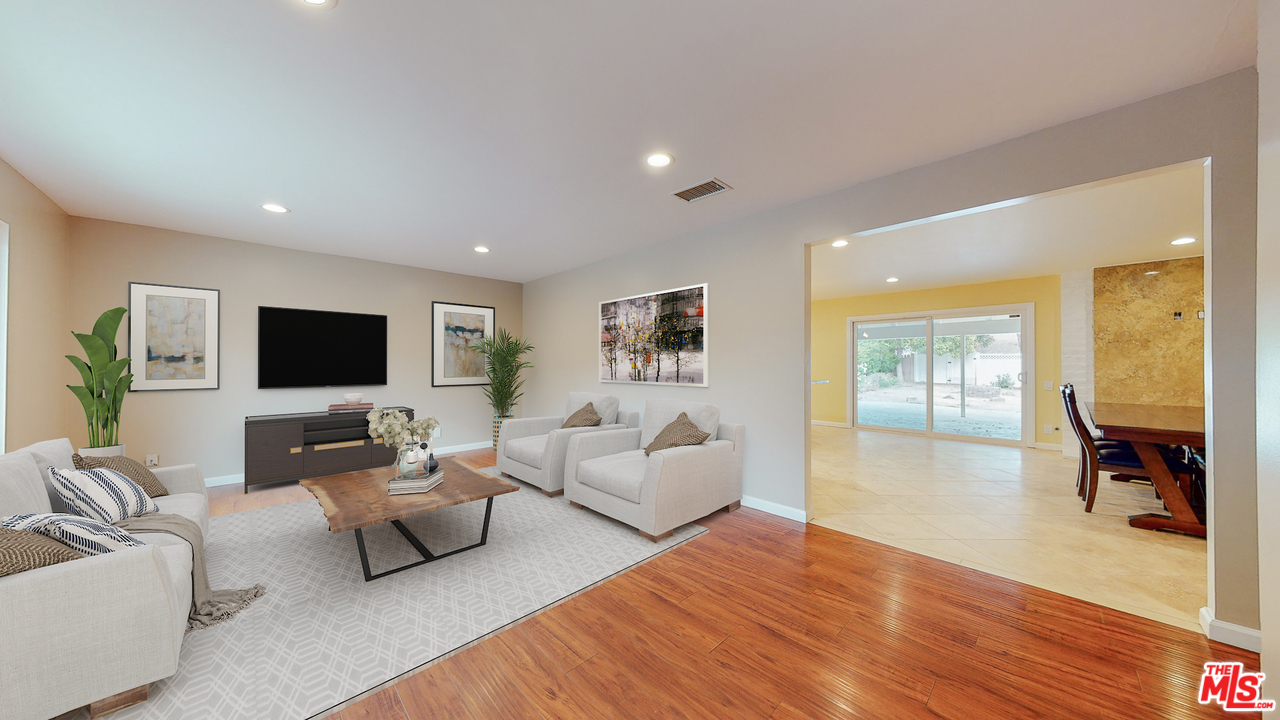 5374 Parkmor Road Calabasas, CA 91302 - Photo 5 of 35 Gallery Image 5