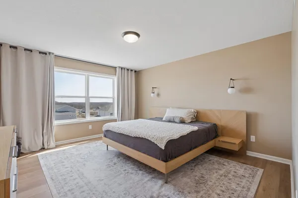 $575,000 | 6615 Bluestem Way, Excelsior, MN 55331