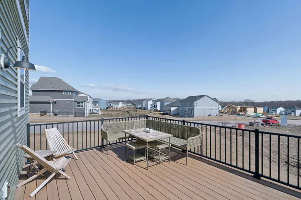 $575,000 | 6615 Bluestem Way, Excelsior, MN 55331