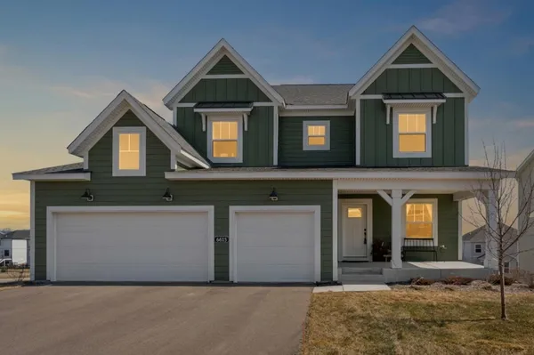 $575,000 | 6615 Bluestem Way, Excelsior, MN 55331