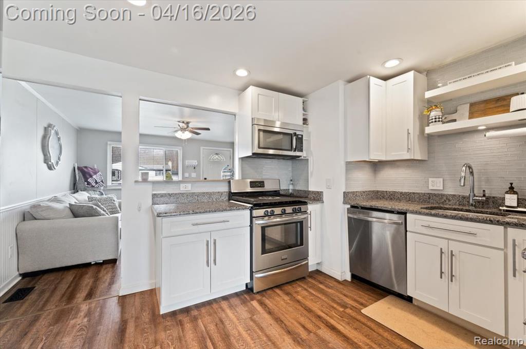 15423 Taft Street Romulus, MI 48174 - Photo 8 of 27