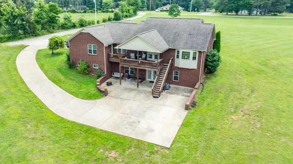 $649,000 | 234 Glenn Springs Road, Lawrenceburg, TN 38464