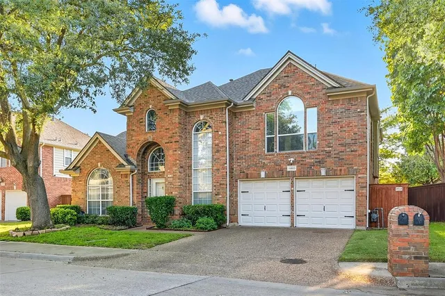 $565,000 | 14613 Woodshadow Lane, Addison, TX 75001