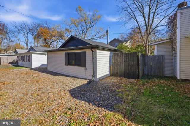 $278,500 | 4717 Frederick Avenue, Shady Side, MD 20764