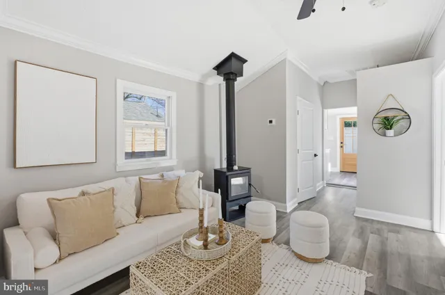 $278,500 | 4717 Frederick Avenue, Shady Side, MD 20764