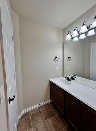 $2,595 | 7235 La Mancha, Grand Prairie, TX 75054