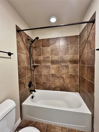 $2,595 | 7235 La Mancha, Grand Prairie, TX 75054