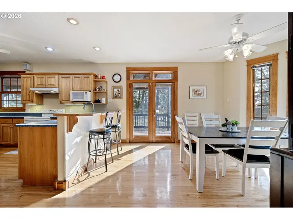 $887,900 | 35676 Oak View Drive, Brownsville, OR 97327