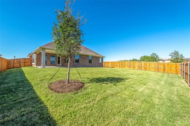 $2,650 | 2814 Chert Court, Sherman, TX 75092