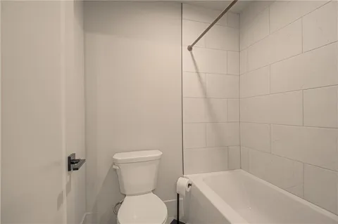 $775,000 | 1009 Wilds Parkway, Greenwood, MO 64034