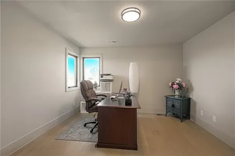 $775,000 | 1009 Wilds Parkway, Greenwood, MO 64034