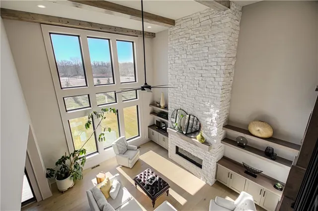 $775,000 | 1009 Wilds Parkway, Greenwood, MO 64034