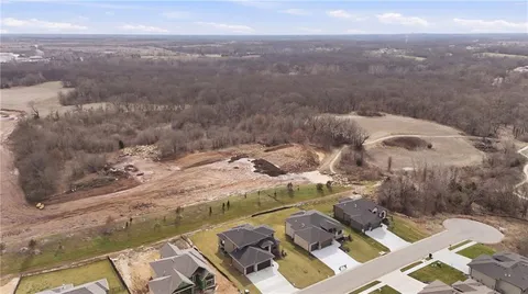 $760,000 | 1009 Wilds Parkway, Greenwood, MO 64034