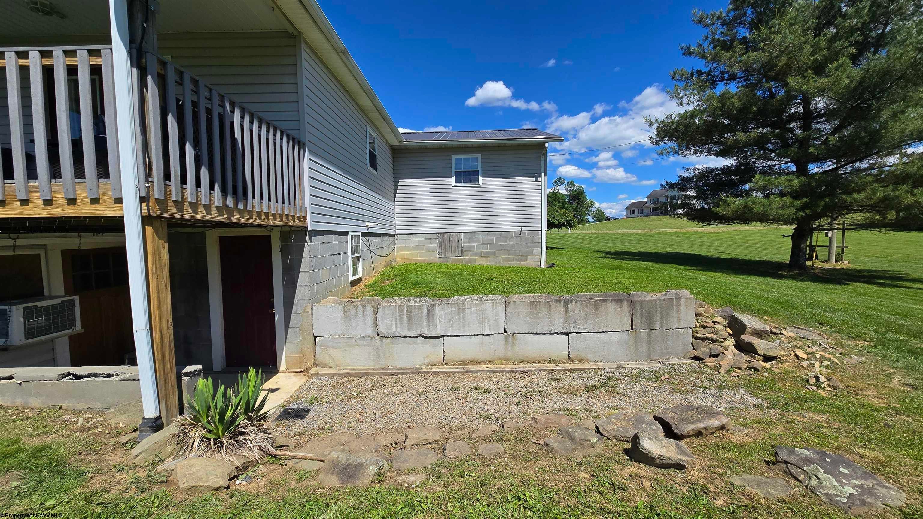 787 Tacy-Sunshine Ridge Road Philippi, WV 26416 - Photo 15 of 50 Gallery Image 15