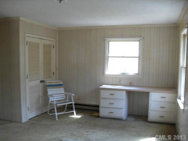 182 Jess Cross Road, Unit 103 Lexington, NC 27292 - Photo 3 of 6 Gallery Image 3