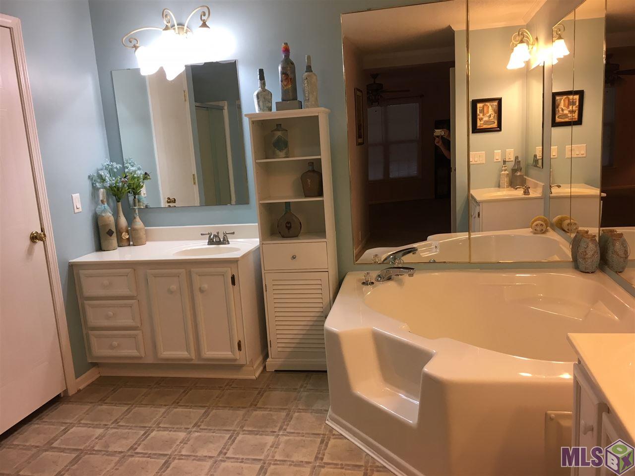 17415 Mitchell Road French Settlement, LA 70733 - Photo 8 of 14 Gallery Image 8