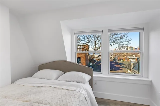 $739,900 | 6 Goodwin Place, Unit 4, Boston, MA 02114