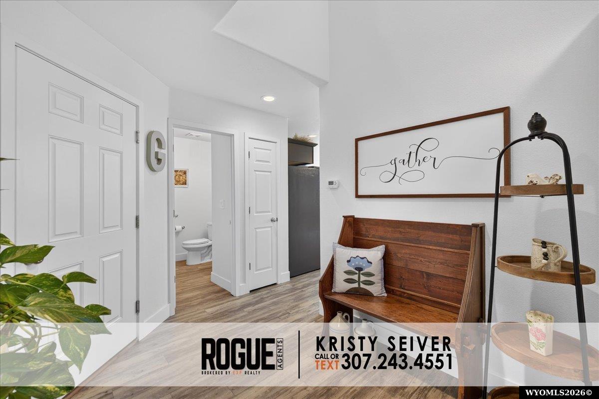 6863 Umpqua River Road Casper, WY 82604 - Photo 4 of 49 Gallery Image 4
