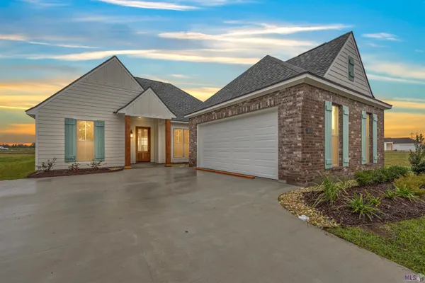 $366,200 | 3513 Waterbury Avenue, Baton Rouge, LA 70810