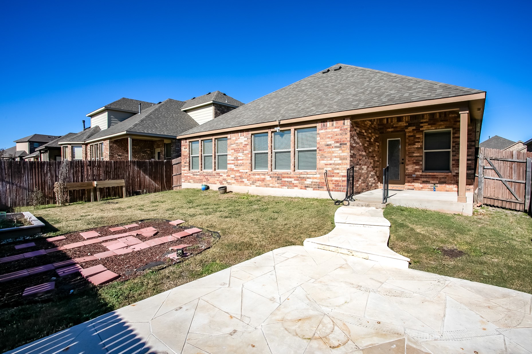 1721 Elaina Loop Leander, TX 78641 - Photo 26 of 28