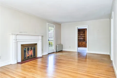 $599,000 | 172 Hoyt Avenue, East Providence, RI 02916