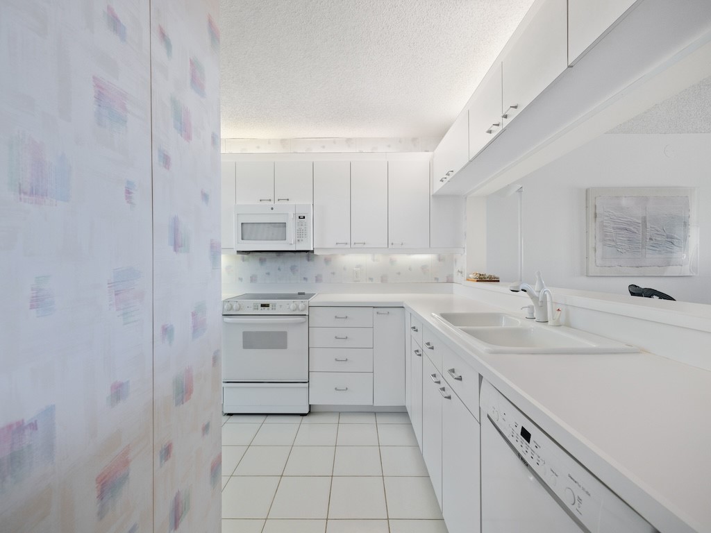 8840 South Sea Oaks Way, Unit 303B Vero Beach, FL 32963 - Photo 12 of 32