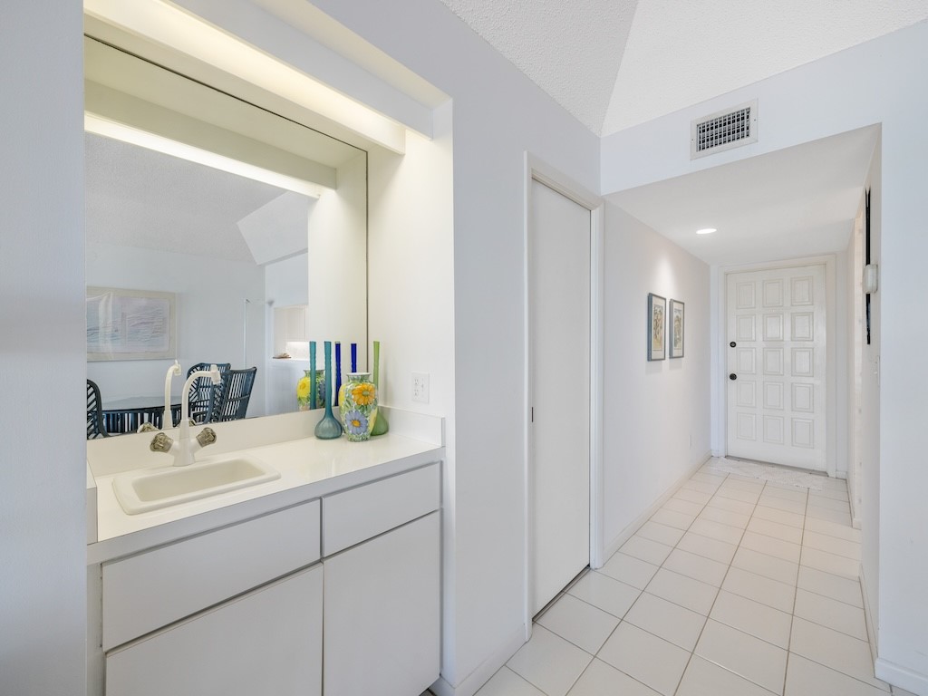 8840 South Sea Oaks Way, Unit 303B Vero Beach, FL 32963 - Photo 18 of 32