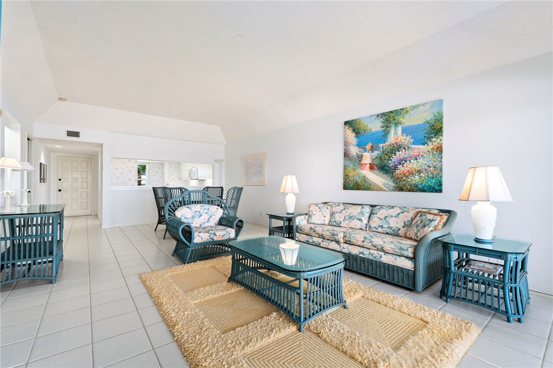 8840 South Sea Oaks Way, Unit 303B Vero Beach, FL 32963 - Photo 4 of 32