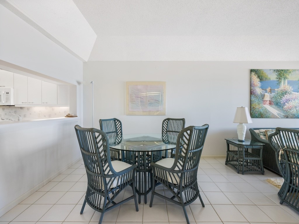 8840 South Sea Oaks Way, Unit 303B Vero Beach, FL 32963 - Photo 5 of 32