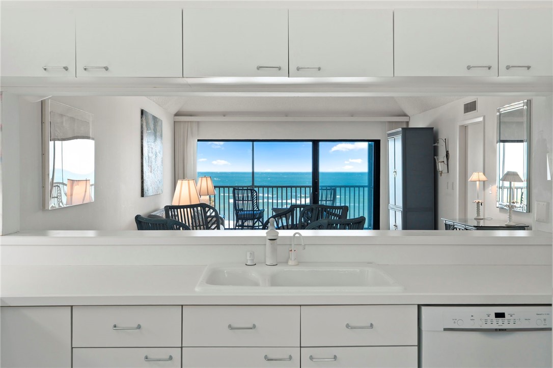 8840 South Sea Oaks Way, Unit 303B Vero Beach, FL 32963 - Photo 6 of 32