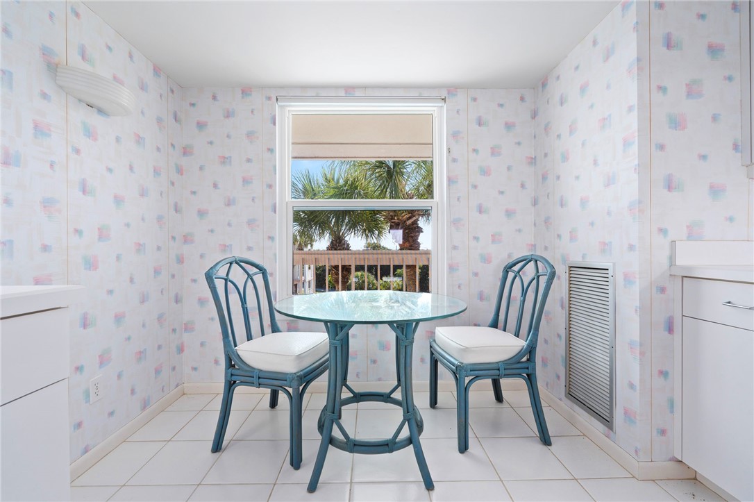 8840 South Sea Oaks Way, Unit 303B Vero Beach, FL 32963 - Photo 8 of 32