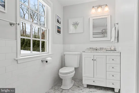 $2,050,000 | 459 Bair Road, Berwyn, PA 19312