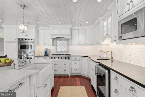 $2,050,000 | 459 Bair Road, Berwyn, PA 19312