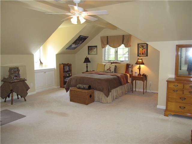 2420 Dorset Road Columbus, OH 43221 - Photo 13 of 18