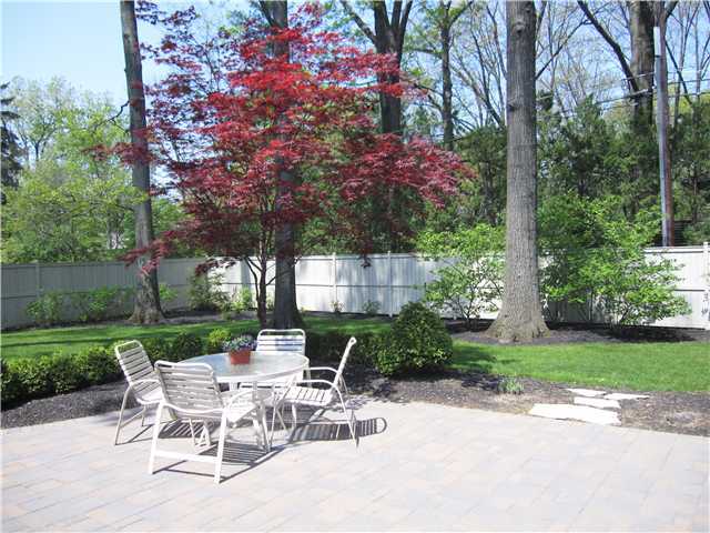 2420 Dorset Road Columbus, OH 43221 - Photo 15 of 18