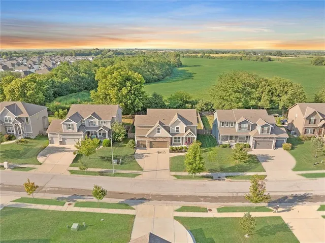 $535,000 | 2224 Northeast 112th Street, Kansas City, MO 64155