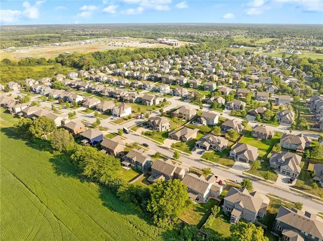 $535,000 | 2224 Northeast 112th Street, Kansas City, MO 64155