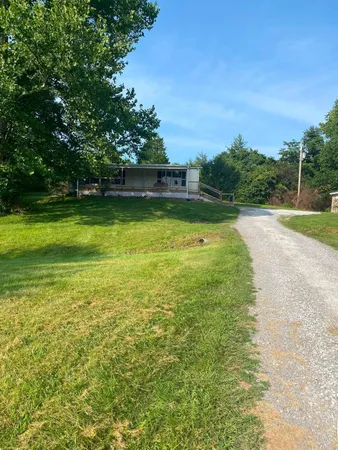 $1,350 | 433 South Mt Gilead Church Road, Georgetown, KY 40324