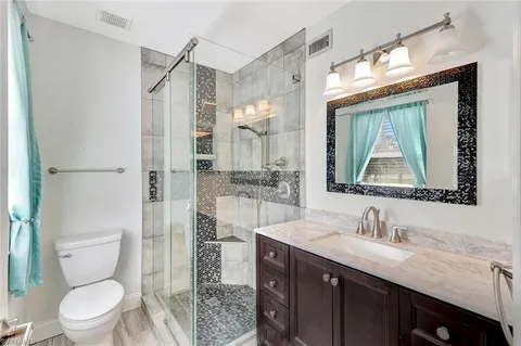 $250,000 | 1965 Courtyard Way, Unit E106, Naples, FL 34112