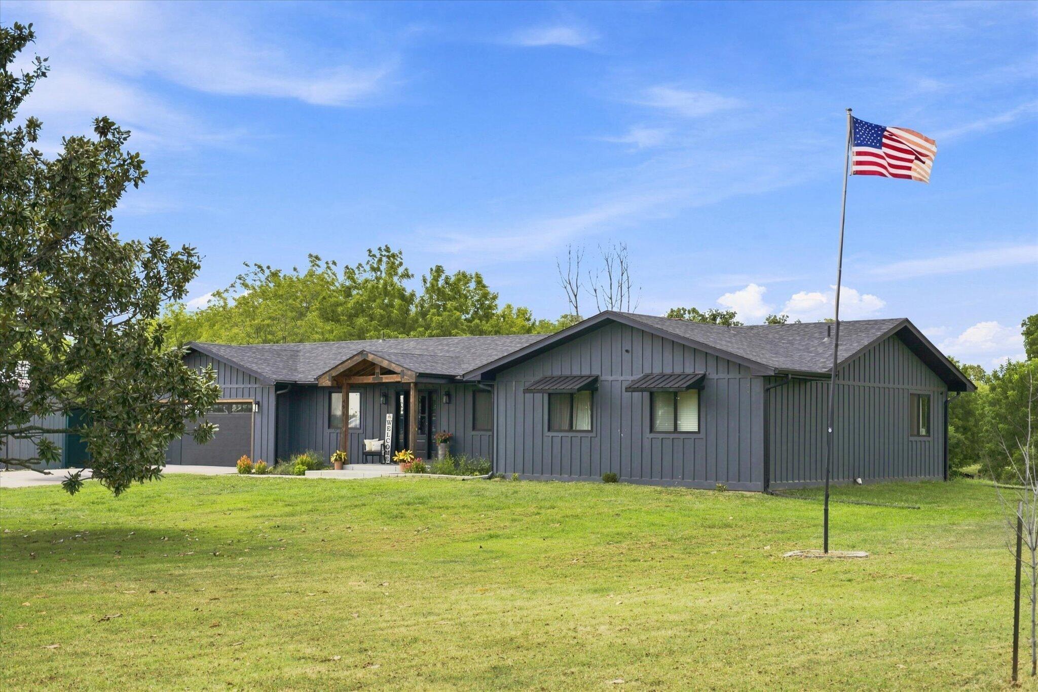 493 Spring Creek Road Clever, MO 65631 - Photo 4 of 94 5-DSC03319