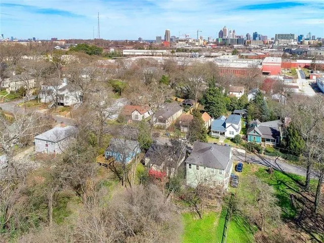 $2,450 | 980 Longley Avenue Northwest, Atlanta, GA 30318