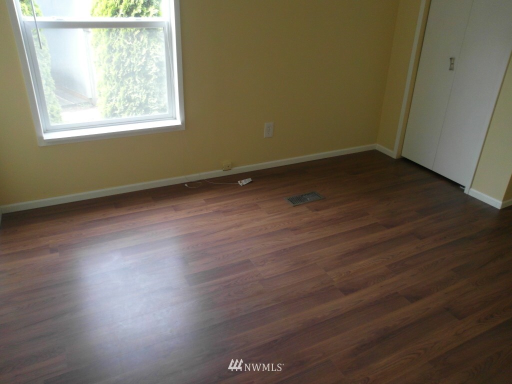 8334 183rd Avenue Southwest Rochester, WA 98579 - Photo 14 of 21