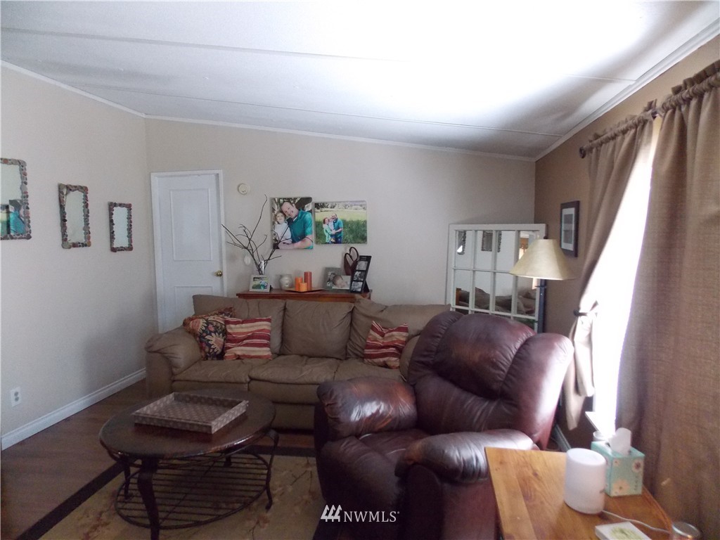 8334 183rd Avenue Southwest Rochester, WA 98579 - Photo 5 of 21