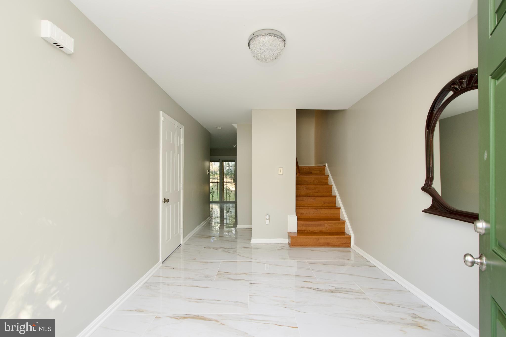 11324 Baritone Court Silver Spring, MD 20901 - Photo 4 of 41 Gallery Image 4