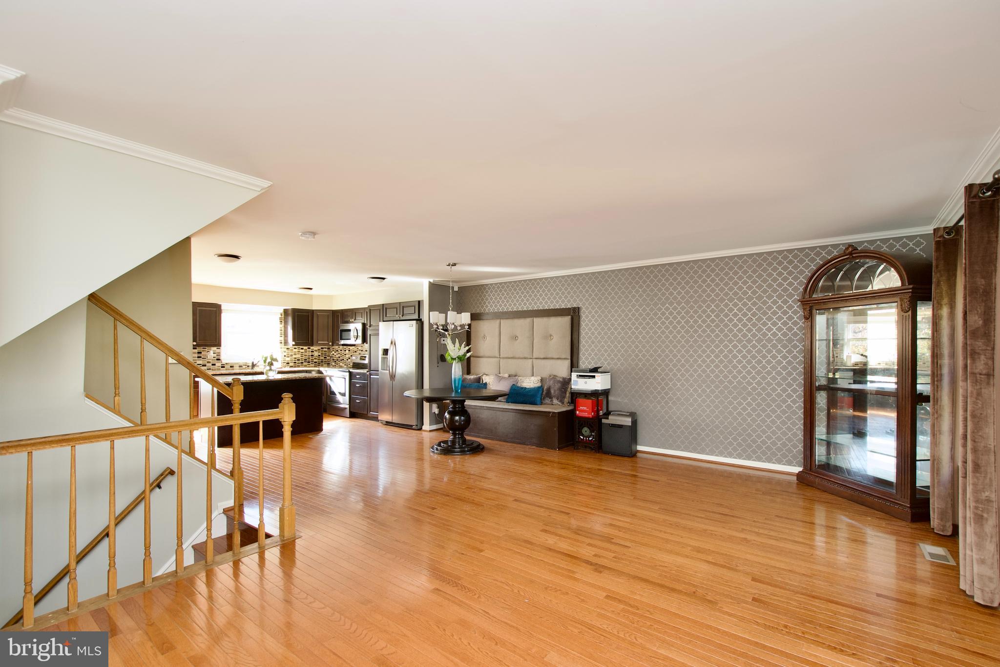11324 Baritone Court Silver Spring, MD 20901 - Photo 6 of 41 Gallery Image 6