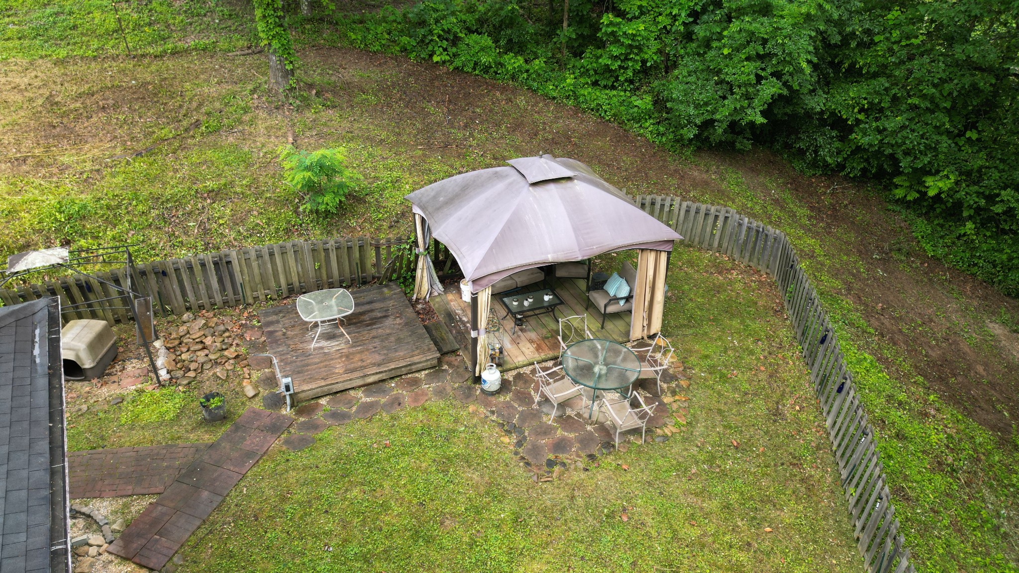 131 Scott Road Harriman, TN 37748 - Photo 11 of 51 a garden view with a seating space