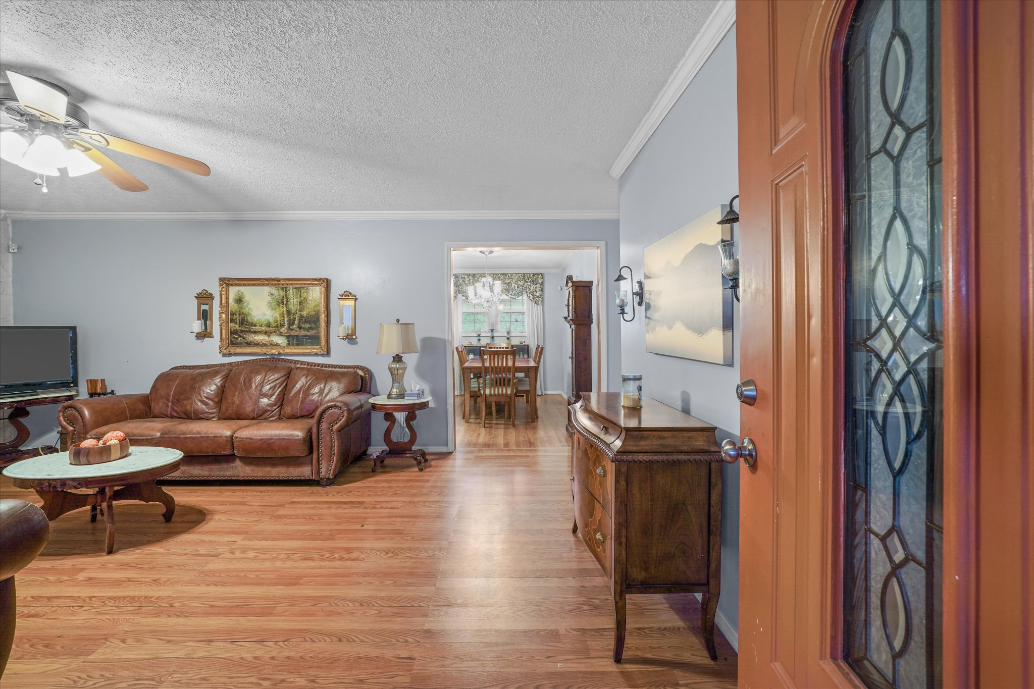 131 Scott Road Harriman, TN 37748 - Photo 23 of 51 a living room with furniture and wooden floor