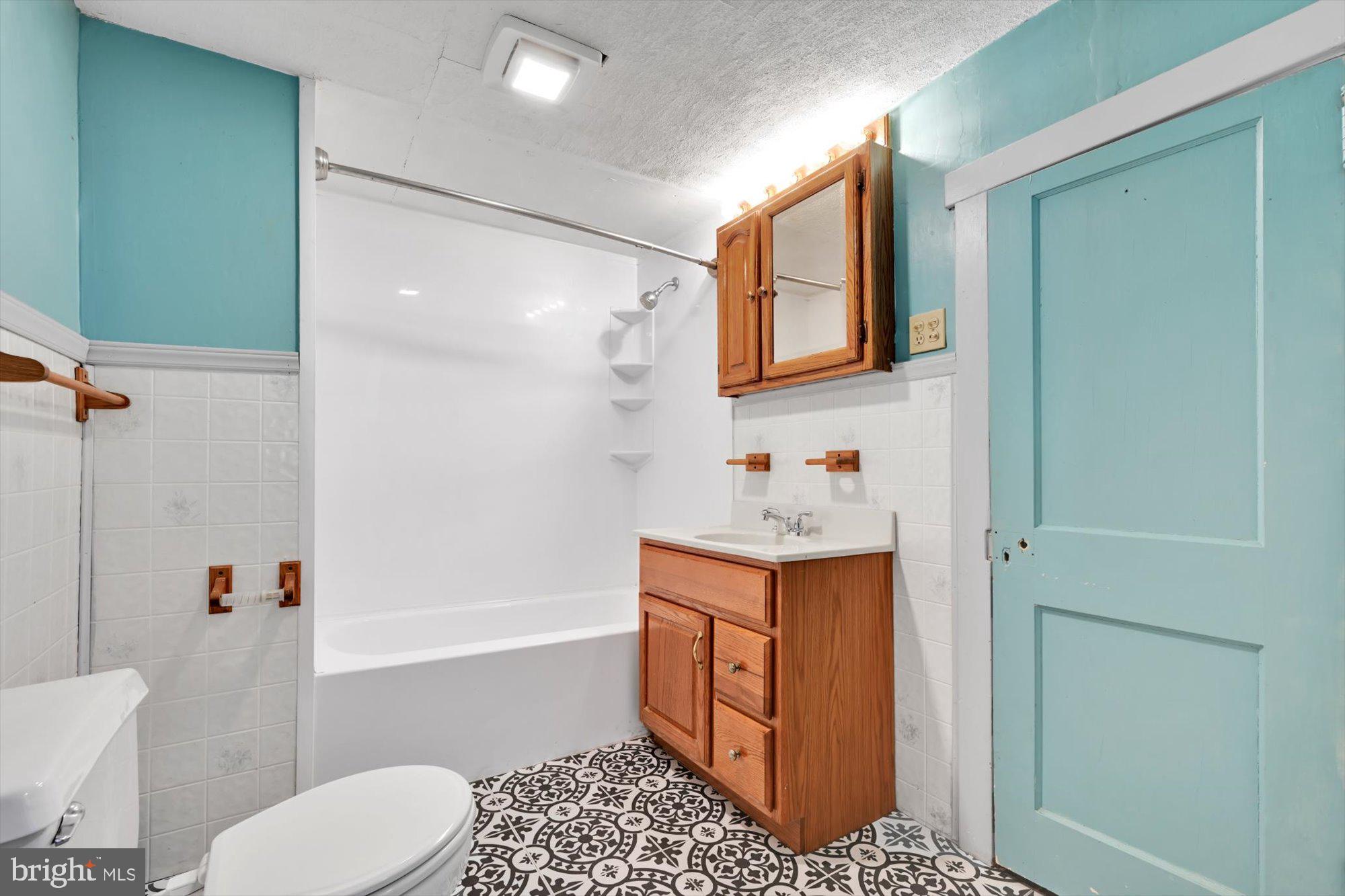 200 Tremont Road Pine Grove, PA 17963 - Photo 14 of 20 Full Bath